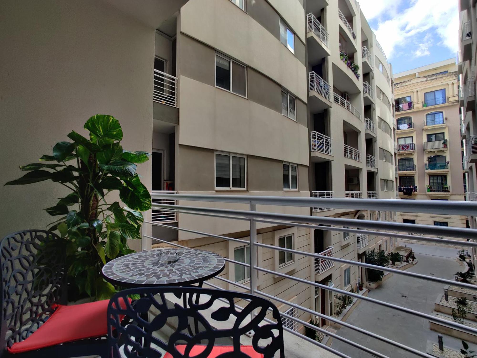 Depiro Point Deluxe - Modern, Designer Apartment 2 Minutes Away From Popular Sliema Seafront Zewnętrze zdjęcie